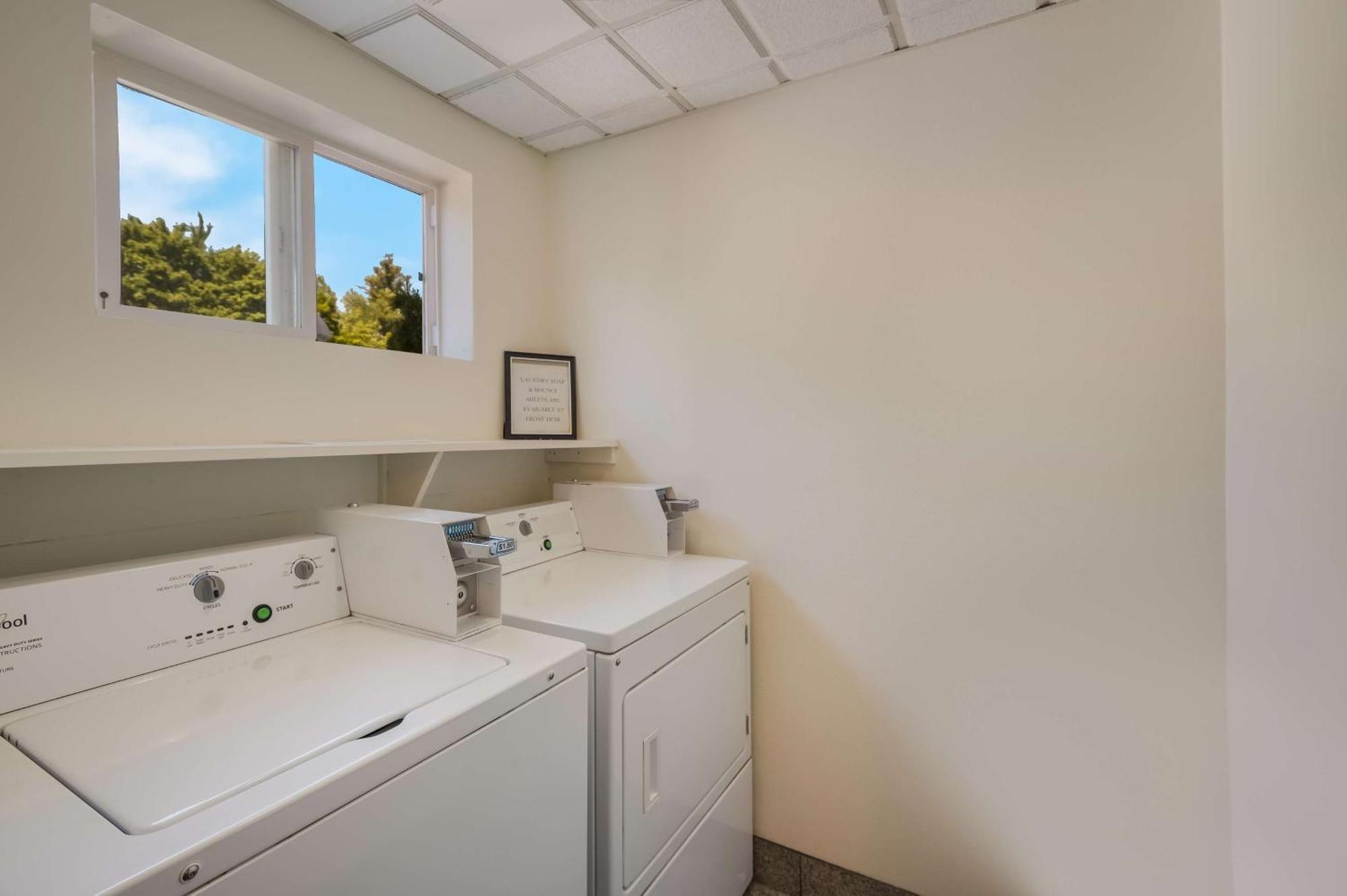 Best Western Cottage Grove Inn Экстерьер фото