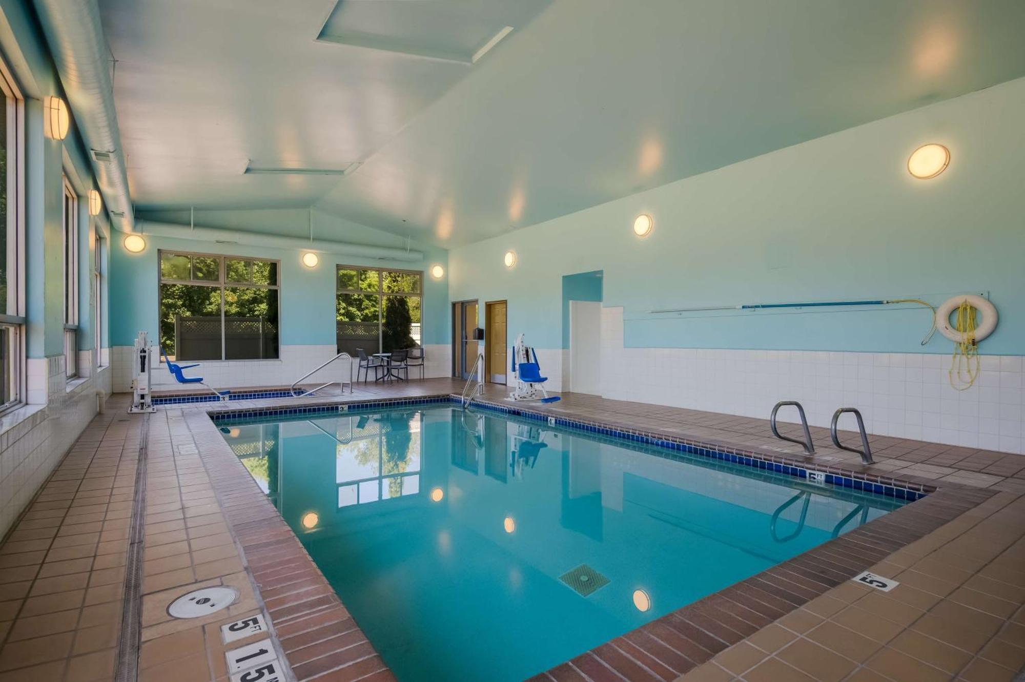 Best Western Cottage Grove Inn Экстерьер фото